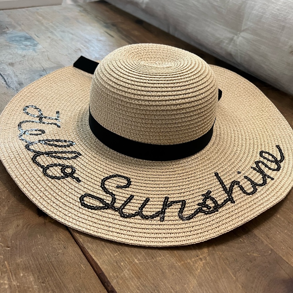 Women’s straw hat